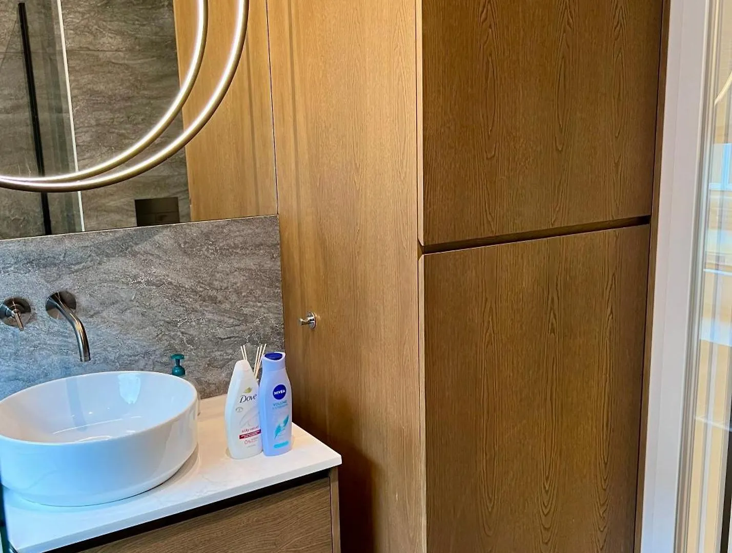 Rezydencja Bulwary Wislane Apartment Warsaw Poland